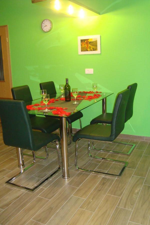 Apartment Thomas Випава Экстерьер фото